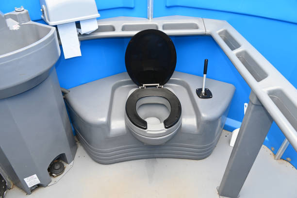 Best Luxury portable toilet rental  in Westwood, KS